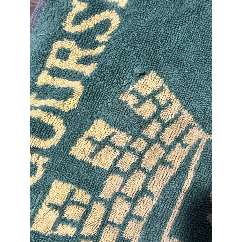 VTG The Old Course St Andrews Links Green Golf Towel,Divot Tool,2 Markers,8 Tees